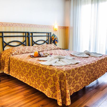Hotel Consul - Family Hotel Riccione Pokój zdjęcie