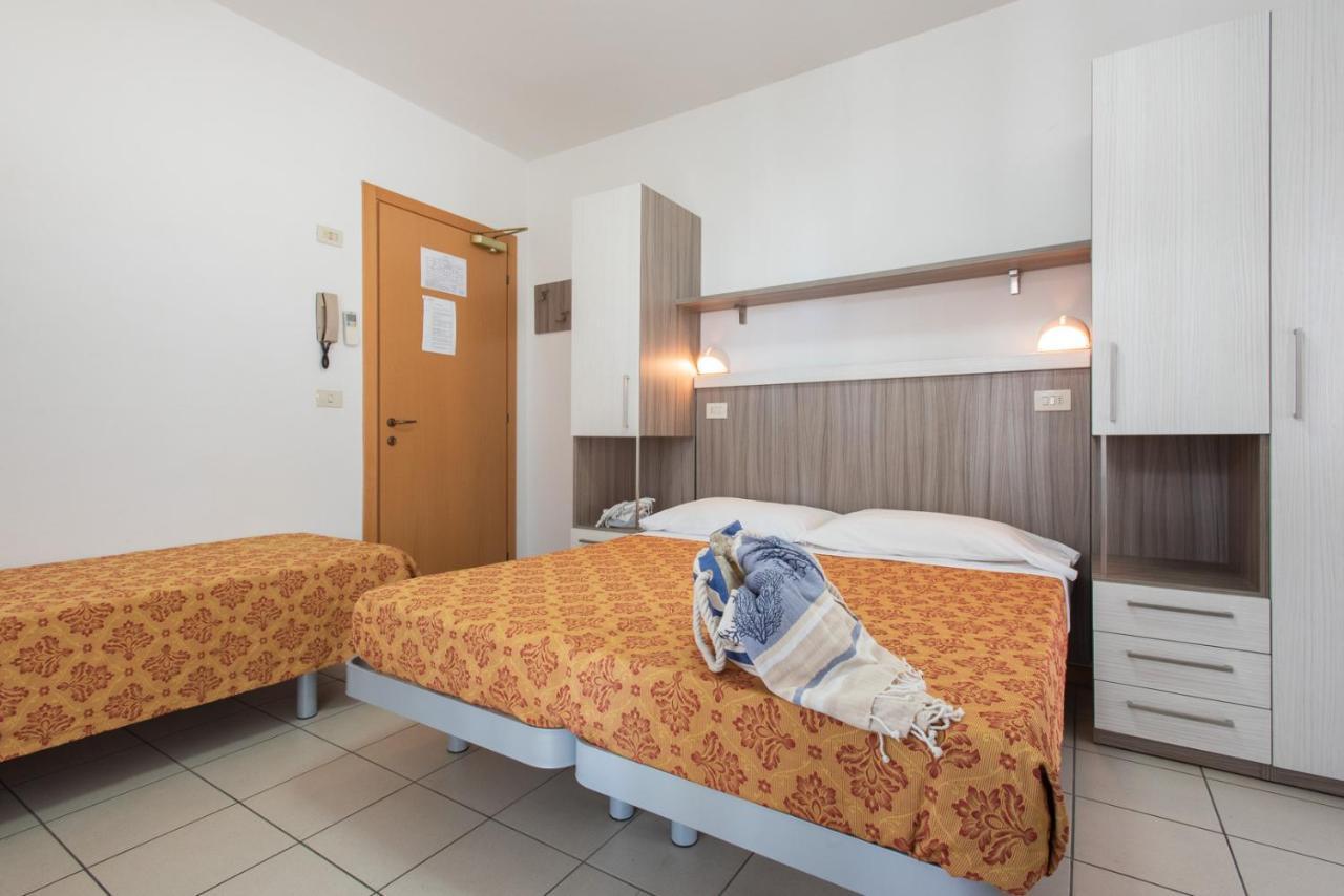 Hotel Consul - Family Hotel Riccione Zewnętrze zdjęcie