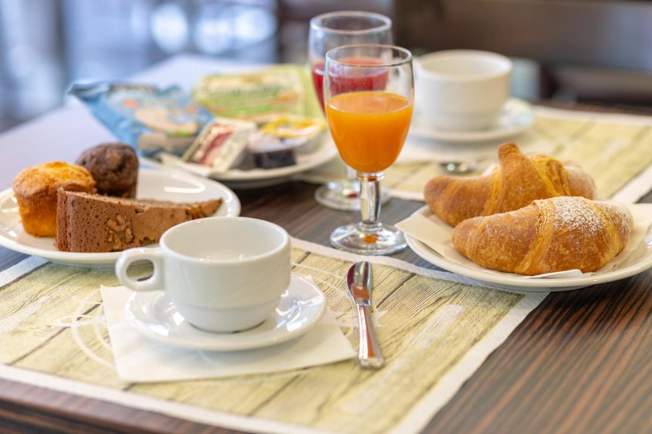 Hotel Consul - Family Hotel Riccione Zewnętrze zdjęcie