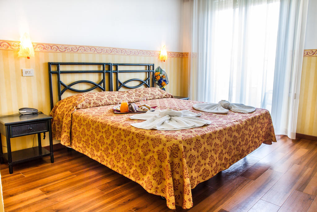 Hotel Consul - Family Hotel Riccione Pokój zdjęcie