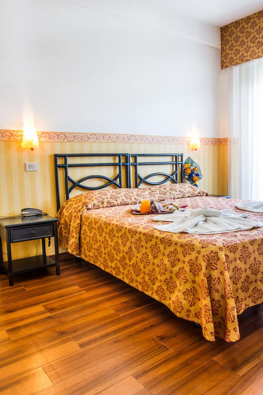Hotel Consul - Family Hotel Riccione Pokój zdjęcie